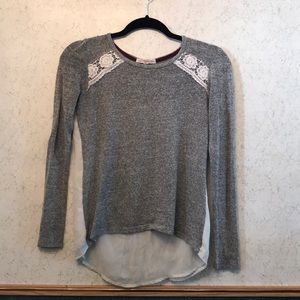 Gray long sleeve top